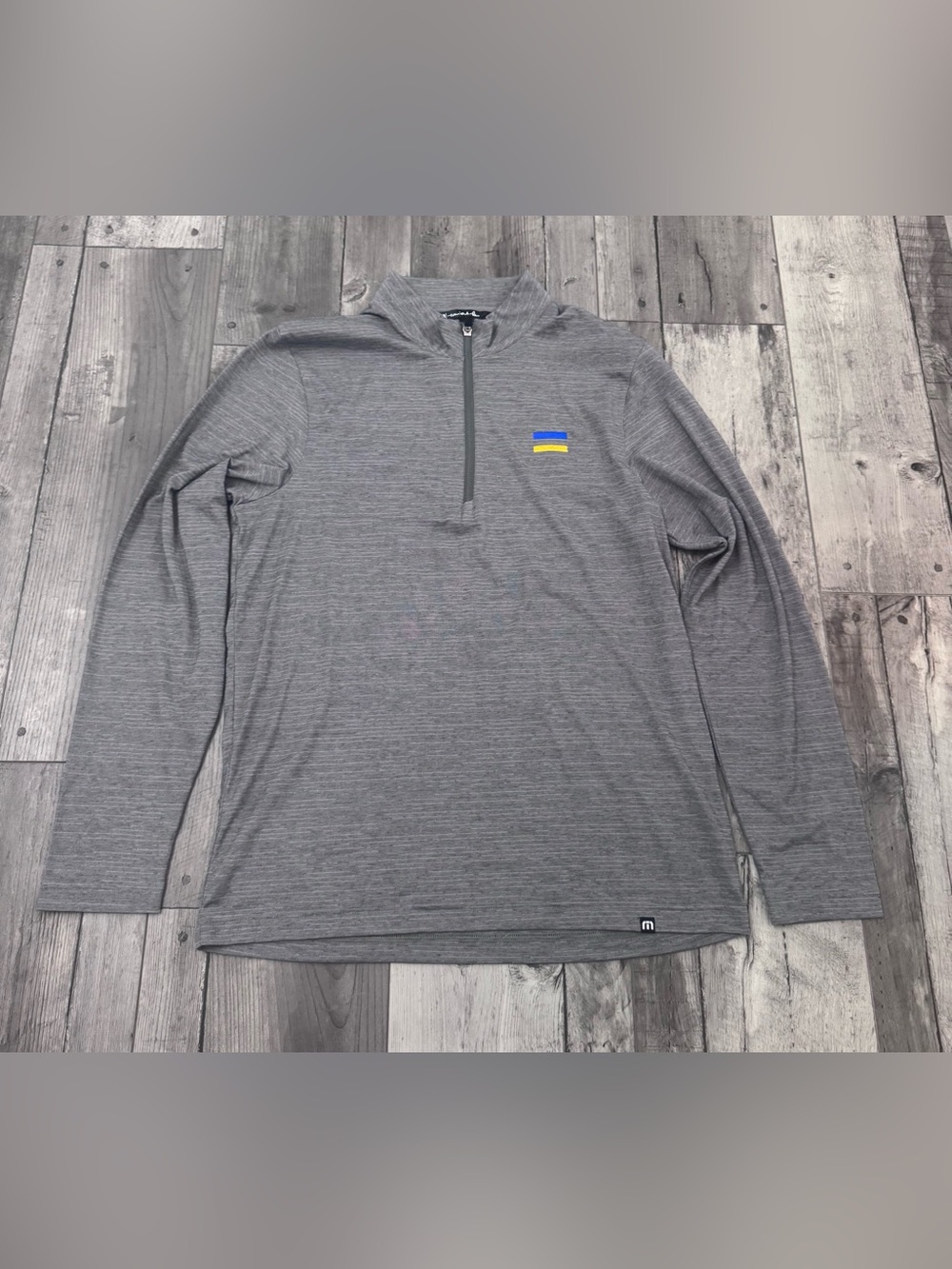 Travis Mathew Crestview 1/4 Zip Shirt Mens Gray Golf Visa Logo Medium